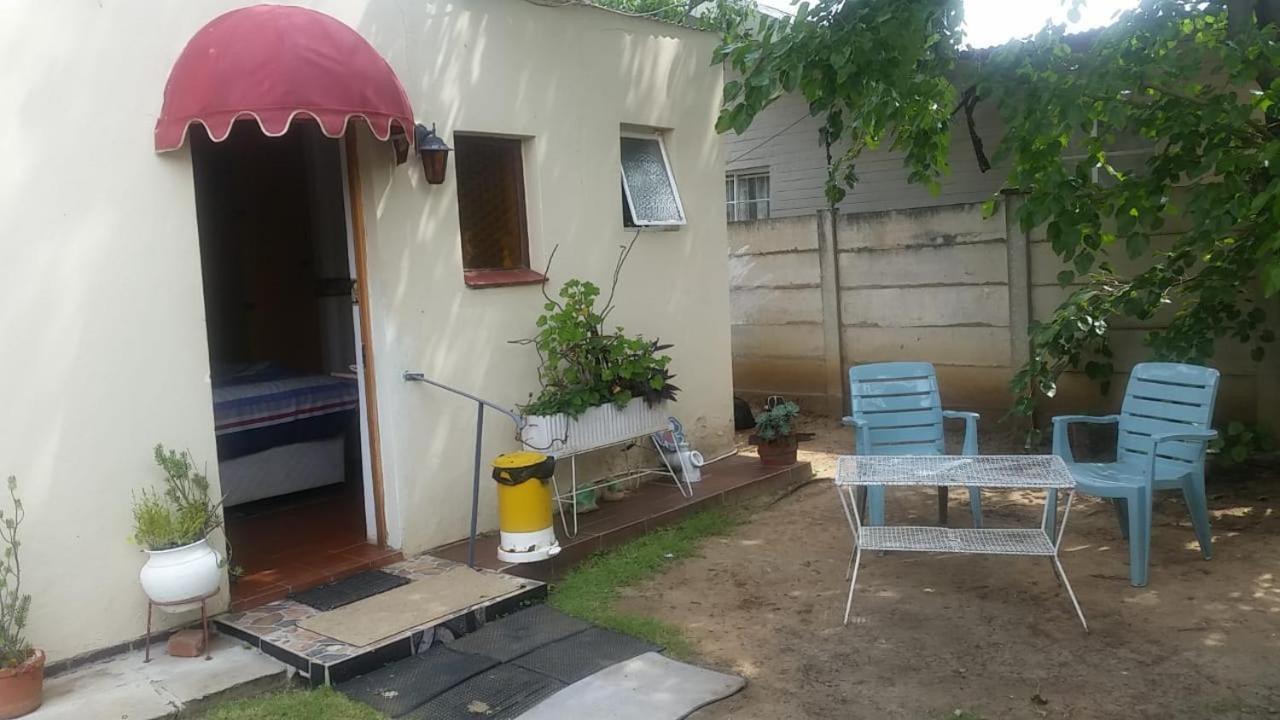 Heila'S In House Family Room-Homestay! Bloemfontein Dış mekan fotoğraf